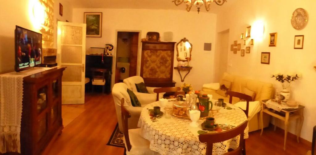 Casa Vacanze Sole Borghetto d'Arroscia ภายนอก รูปภาพ