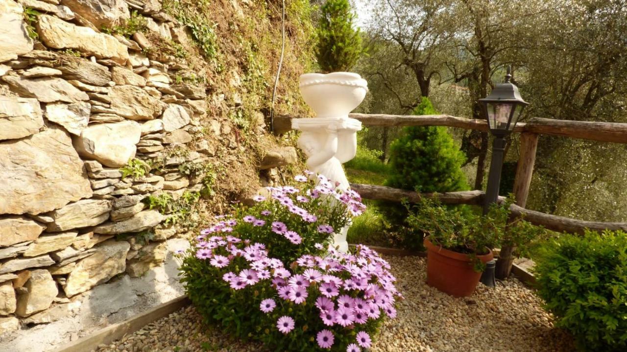 Casa Vacanze Sole Borghetto d'Arroscia ภายนอก รูปภาพ